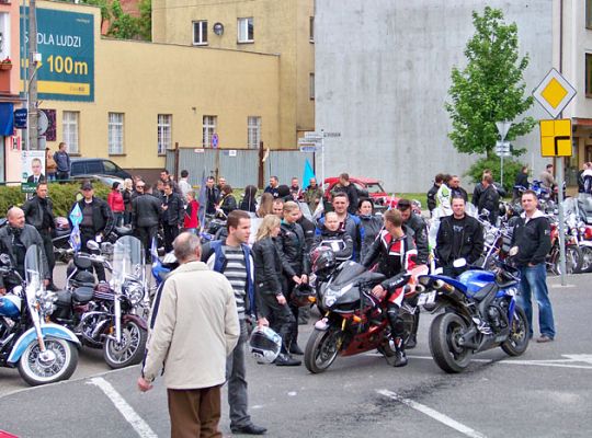 Motocyklowa parada na placu Pokoju 1344