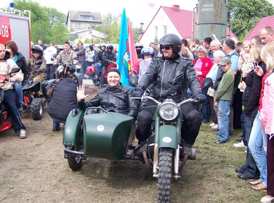 Motocyklowa parada na placu Pokoju 1338