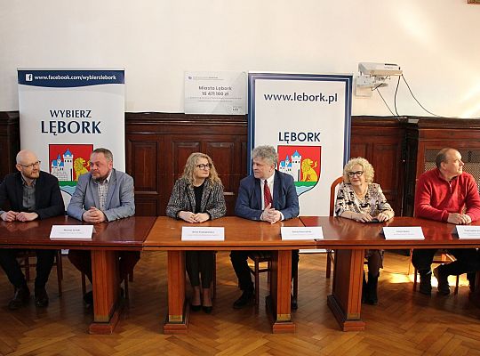 Umowy na budowę 10 dróg w dzielnicy „Lębork 42123