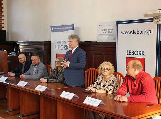 Umowy na budowę 10 dróg w dzielnicy „Lębork 42124
