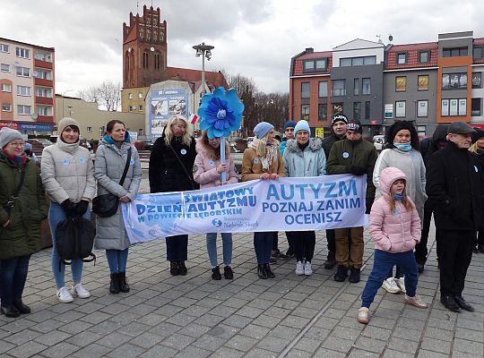 Lębork solidarny z osobami z autyzmem 42249