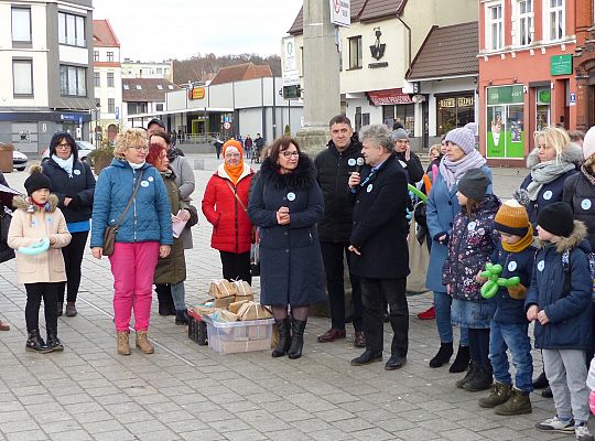 Lębork solidarny z osobami z autyzmem 42262