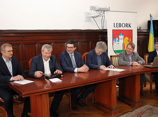 Współpraca popłaca. Miasto Łeba objęło udziały w 42315