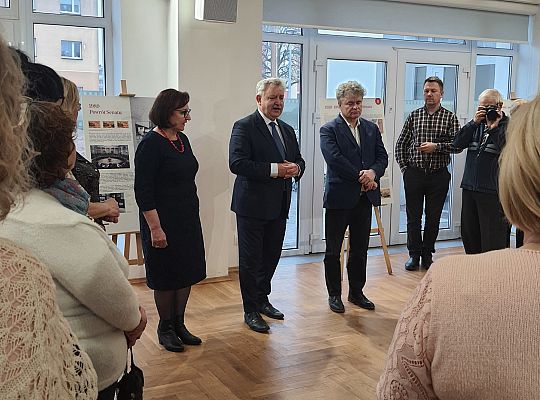 Senat RP wczoraj i dziś na wystawie w Lęborku 42326