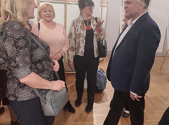 Senat RP wczoraj i dziś na wystawie w Lęborku 42334