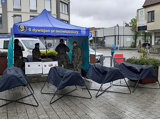 Na placu Pokoju promowali zasadniczą służbę 43093