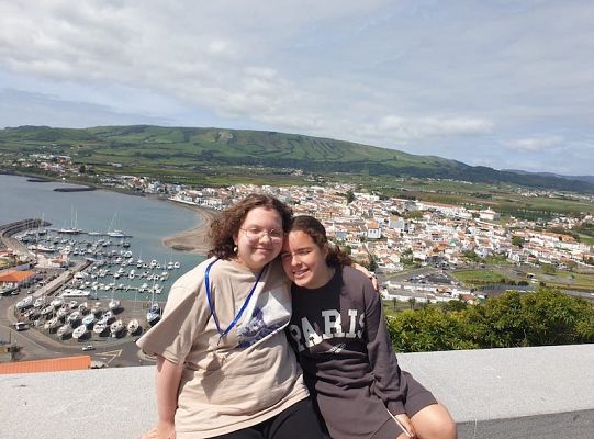 Uczniowie SP1 z Erasmusa+ polecieli na Azory 43106