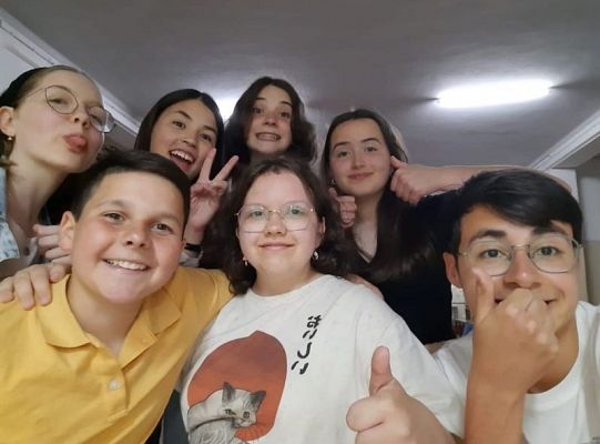 Uczniowie SP1 z Erasmusa+ polecieli na Azory 43110