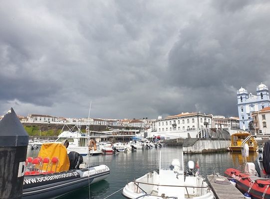 Uczniowie SP1 z Erasmusa+ polecieli na Azory 43114