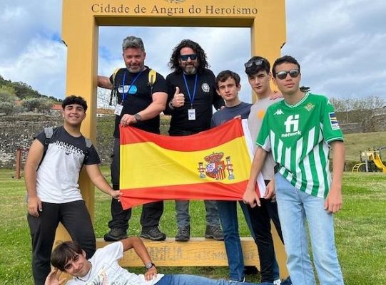 Uczniowie SP1 z Erasmusa+ polecieli na Azory 43117