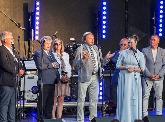 Święto Kretingi - gratulacje i wyrazy uznania dla 43740