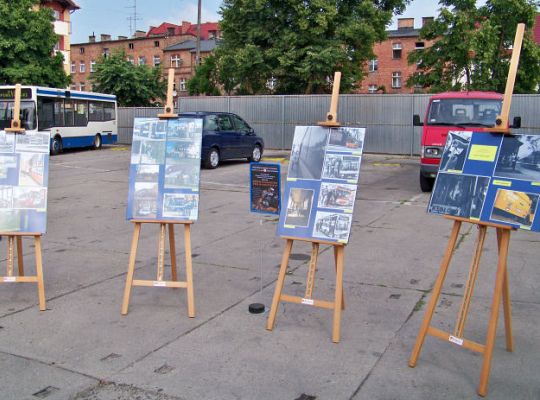 Nowy autobus na ulicach Lęborka 1488