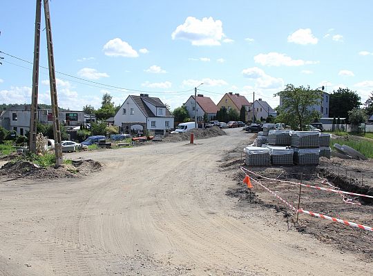 Na Pułaskiego trwa budowa nowej drogi 45124