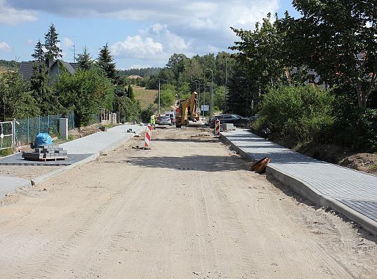 Na Pułaskiego trwa budowa nowej drogi 45129