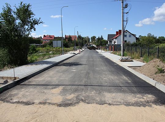 Na Pułaskiego trwa budowa nowej drogi 45133