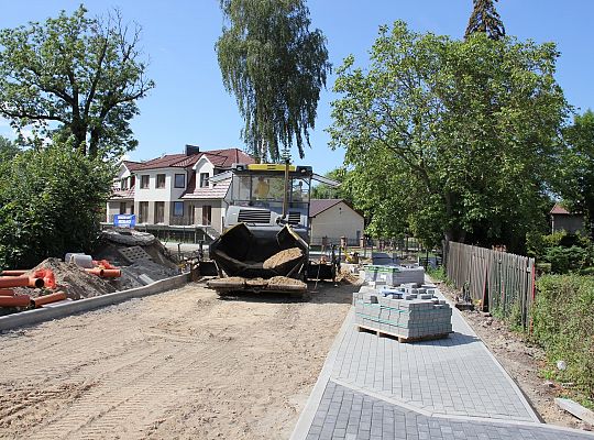 Na Pułaskiego trwa budowa nowej drogi 45114