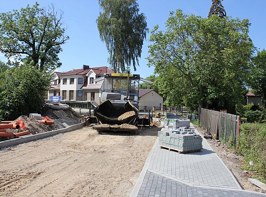 Na Pułaskiego trwa budowa nowej drogi 45114