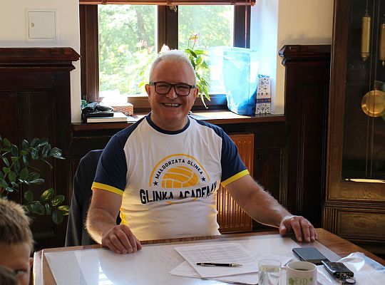 Burmistrz pogratulował zdolnym siatkarzom i ich 45141