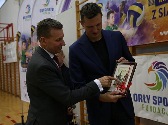 Wielka Lekcja WF z siatkówką 45423