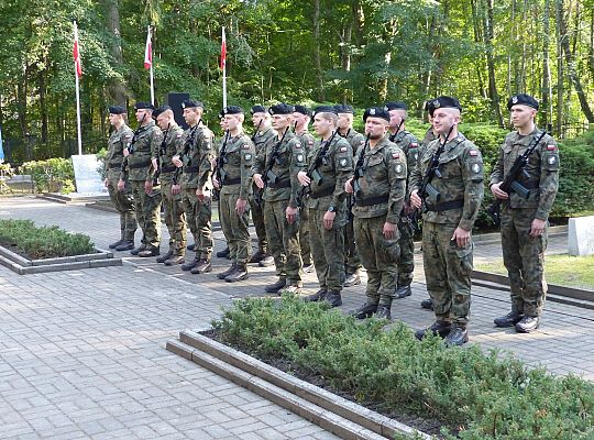 Pamięci pomordowanych więźniów KL Stutthof 45574