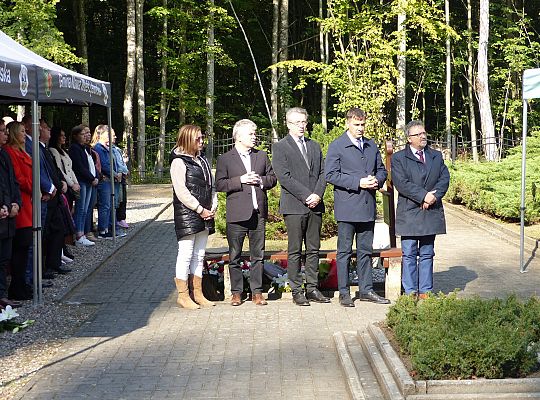 Pamięci pomordowanych więźniów KL Stutthof 45580