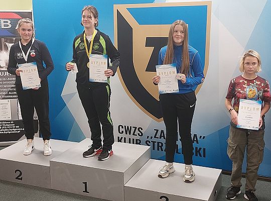 Złoto Adrianny Pakieły na Międzywojewódzkich 45726