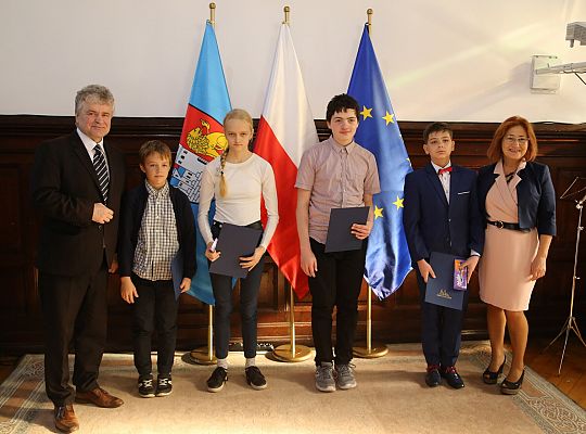 Święto edukacji i nauczycieli 46007