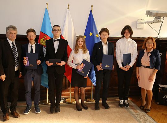 Święto edukacji i nauczycieli 46008