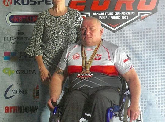 Dariusz Gabrynowicz z medalem Burmistrza Lęborka 46139