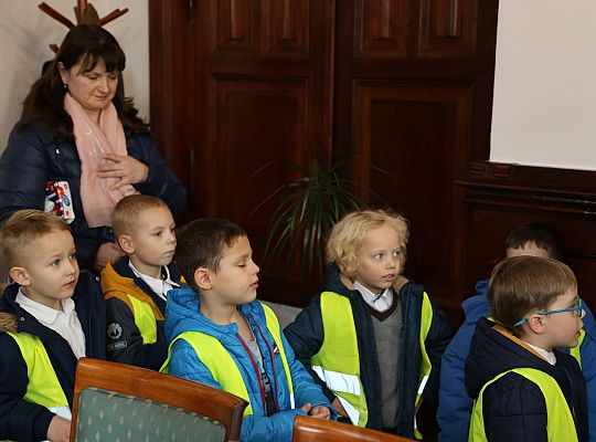 Świąteczna wizyta dzieci z Przedszkola nr 5 46794