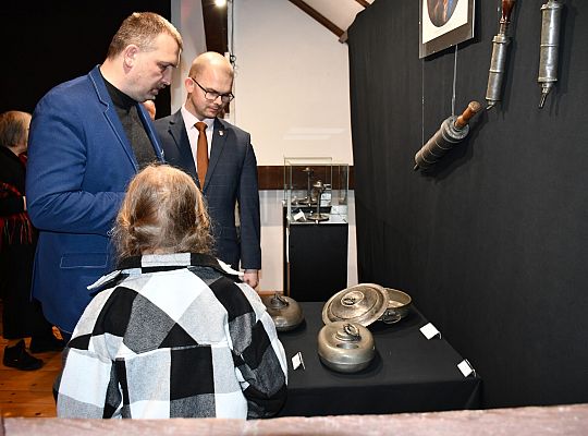 „Z podziemi na salony…” Nowa wystawa w Galerii 47237