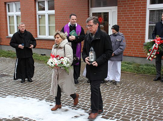 W 78. rocznicę sowieckiej zbrodni na plebani 47353