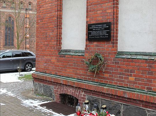 W 78. rocznicę sowieckiej zbrodni na plebani 47358