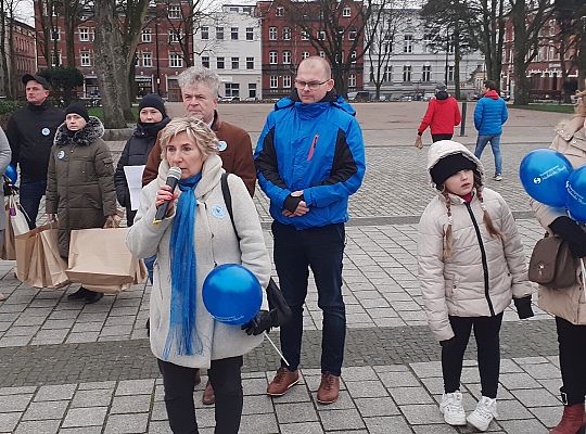 W solidarności z osobami z autyzmem. Lębork na 47586