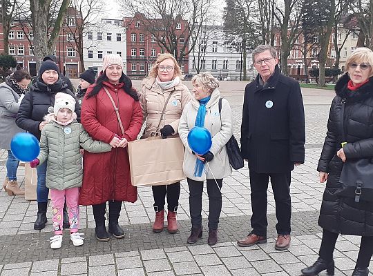 W solidarności z osobami z autyzmem. Lębork na 47595