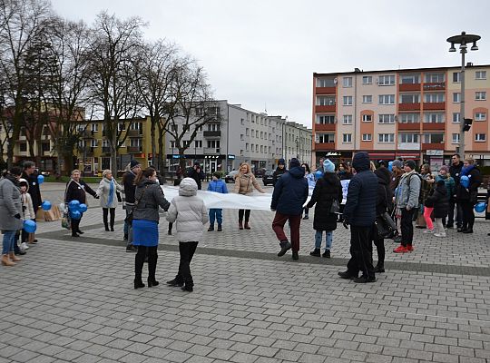 W solidarności z osobami z autyzmem. Lębork na 47605