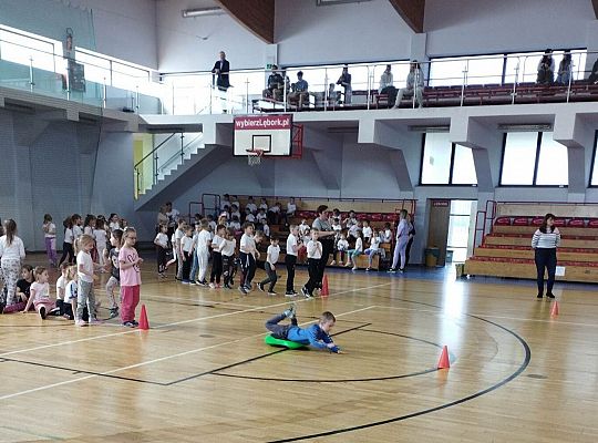 Przedszkolny piknik na sportowo w SP7 47798