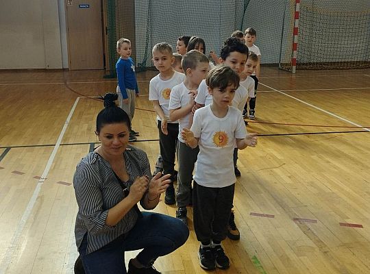 Przedszkolny piknik na sportowo w SP7 47804