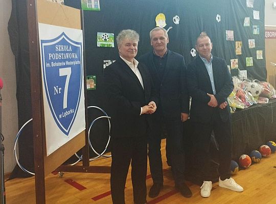 Przedszkolny piknik na sportowo w SP7 47810