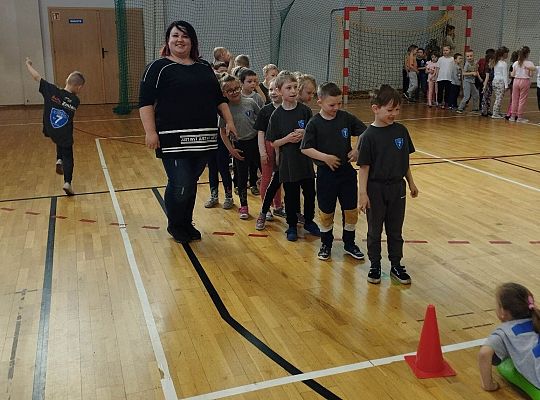 Przedszkolny piknik na sportowo w SP7 47811