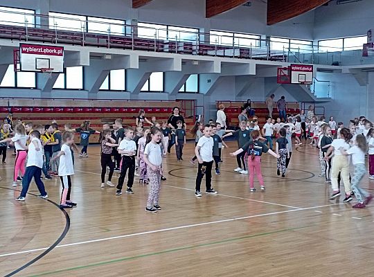 Przedszkolny piknik na sportowo w SP7 47792