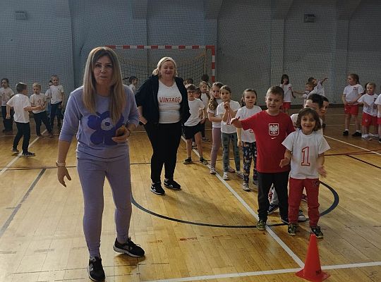 Przedszkolny piknik na sportowo w SP7 47794