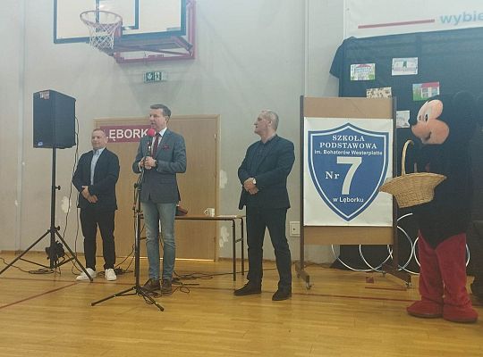 Przedszkolny piknik na sportowo w SP7 47797