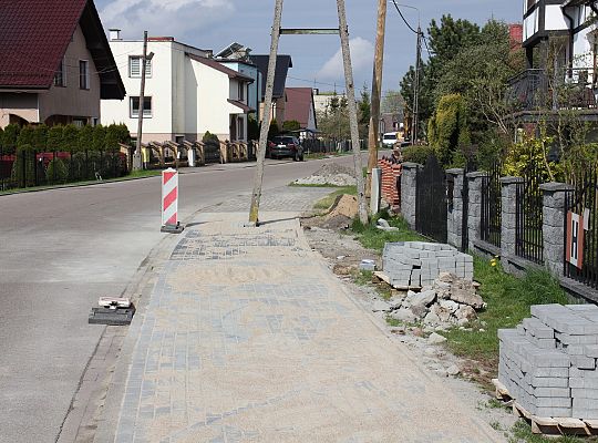 Budowa chodnika na Komuny Paryskiej 47860