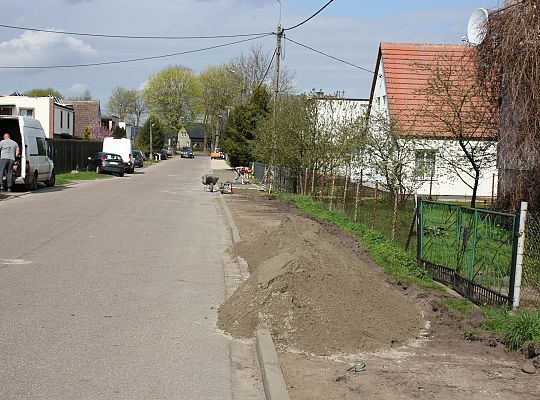 Budowa chodnika na Komuny Paryskiej 47864