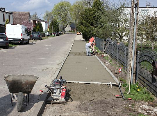 Budowa chodnika na Komuny Paryskiej 47866