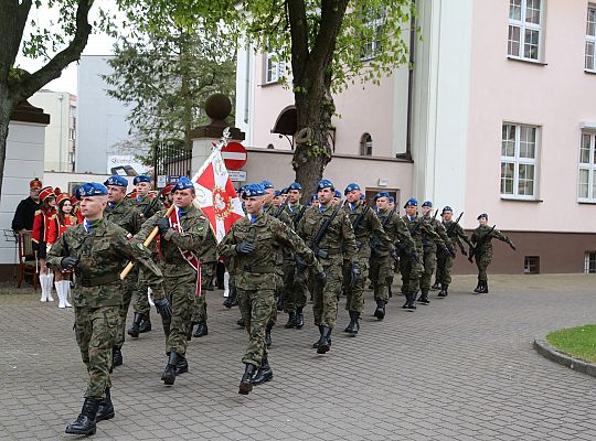 Dzień Flagi RP – uroczystość przed Starostwem 48010