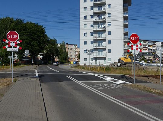 Przebudowa przejścia przez przejazd kolejowy 49561