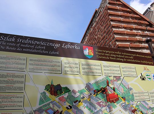 Odnowione plany poprowadzą turystów wzdłuż murów 50789