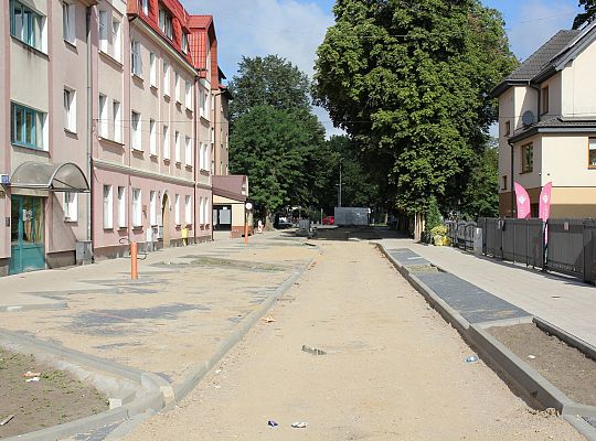 Sienkiewicza w przebudowie. Powstają miejsca 51075